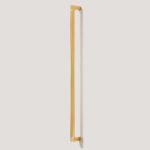 plank-hardware-cabinetry-becker-d-bar-handle-brass-29857244348514