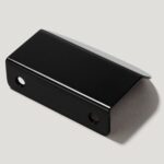 plank-hardware-cabinetry-fold-short-edge-pull-handle-matte-black-29664558579810