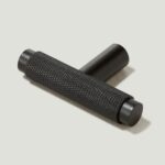 plank-hardware-handles-knobs-kepler-knurled-single-t-handle-black-28247108485218