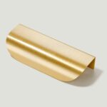 plank-hardware-cabinetry-mercury-curved-lip-pull-handle-brass-30138282573922